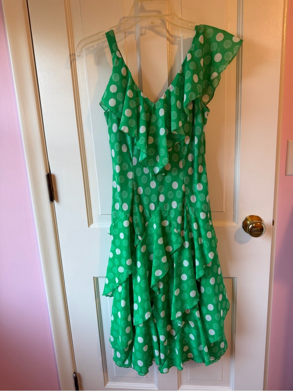 Robbie Bee Emerald Green V-Neck Dress